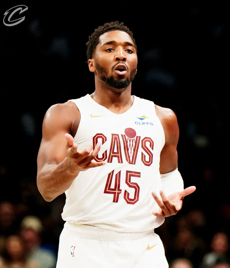 掘金换卡约后悔吗？小波特31+8险带队逆转骑士 持球漂移三分超自信