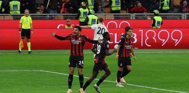 2：2！莫德里奇助攻，新援神鬼莫测，AC米兰93分钟绝平，守住榜首