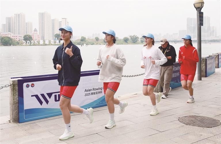 在“山水画廊”中逐浪争先