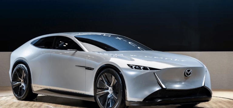 马自达大轿跑首秀，这才叫“顶级实力颜值”！