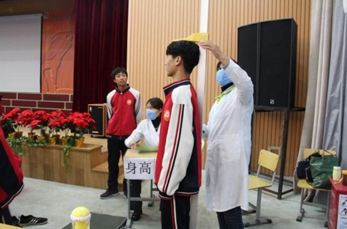 研究发现身高168cm左右更好，180cm并非人类理想身高？