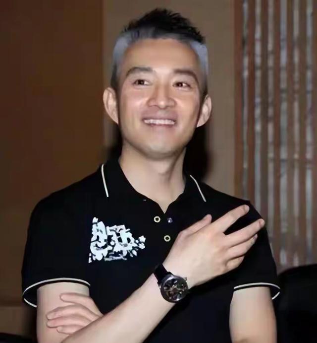 亚宁回归：岁月沉淀后的从容亮相