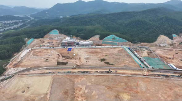 深汕11项目集中签约 高端电子化学品产业园建设提速