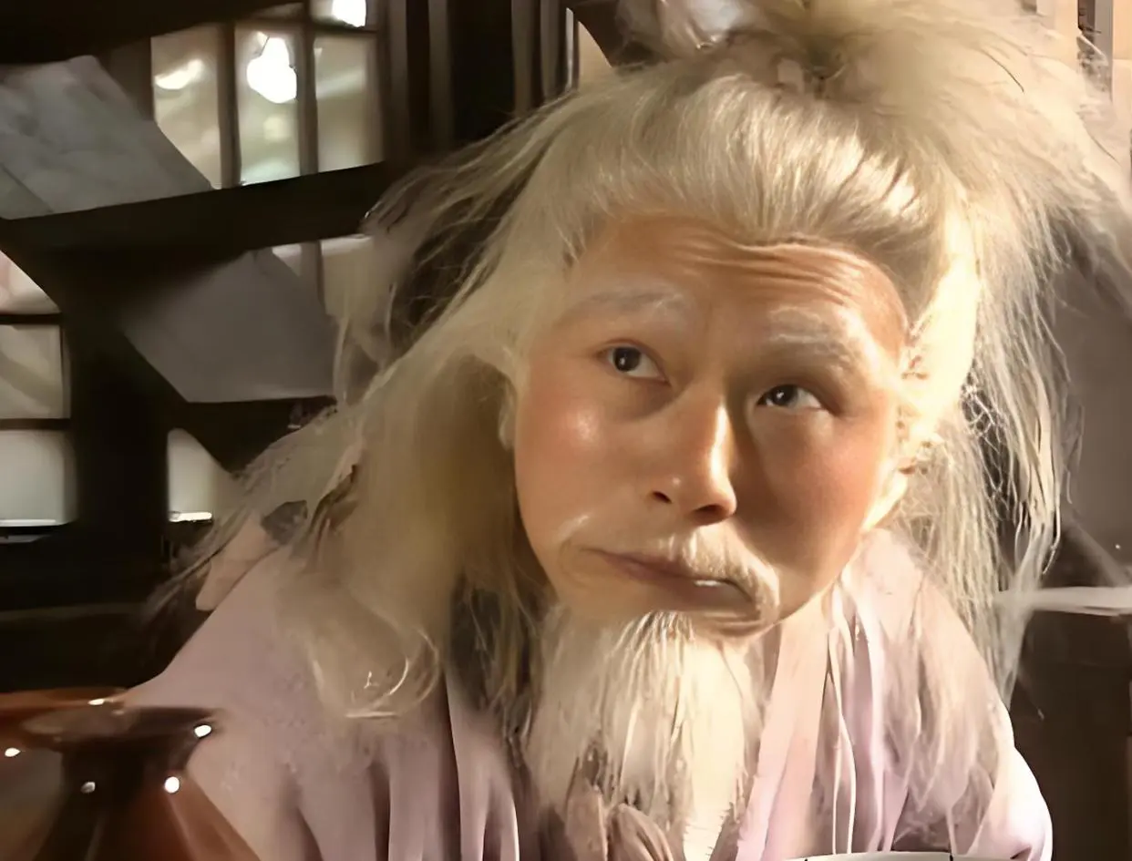 重温《神雕侠侣》才知，为啥周伯通越老越能打，洪七公越老越吃力
