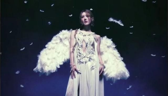 赵露思新歌破2亿 虞书欣同步出新曲被质疑买榜