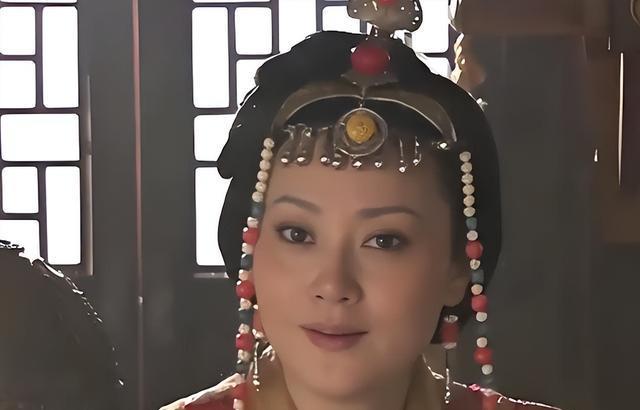 抛弃重病丈夫，与著名导演同居，55岁再嫁豪门，宋佳哪来的底气？