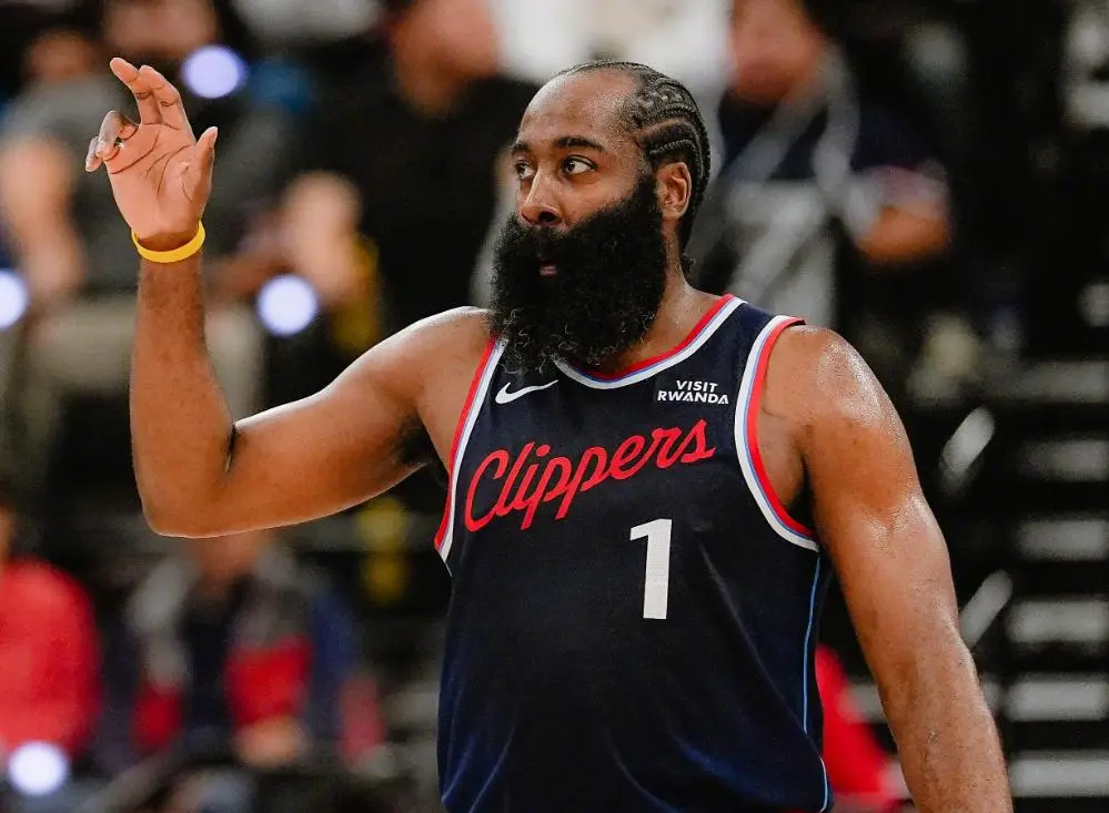 轰30+7+7！我终于有控卫了，比尔赛后感谢哈登，这番话他憋了2年