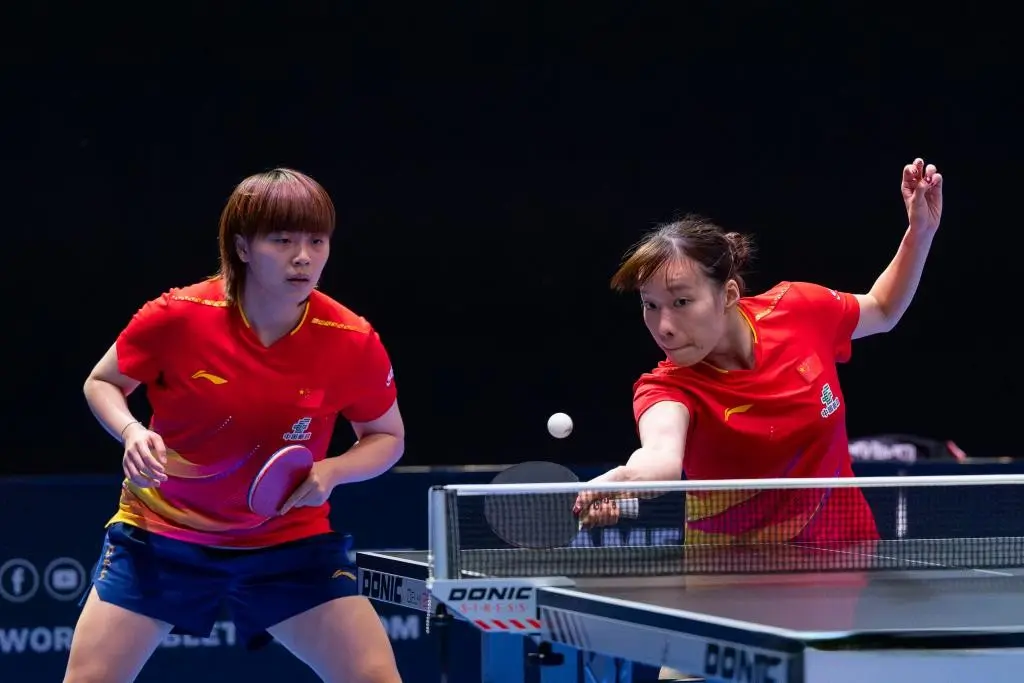 日本三线崩盘，中国包揽双打冠亚，网友称替补也能打穿对手？