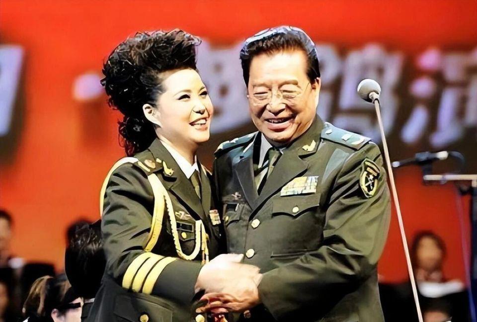 晚景凄凉？86岁李双江被“天才儿子”反噬，登台生涯无尽头