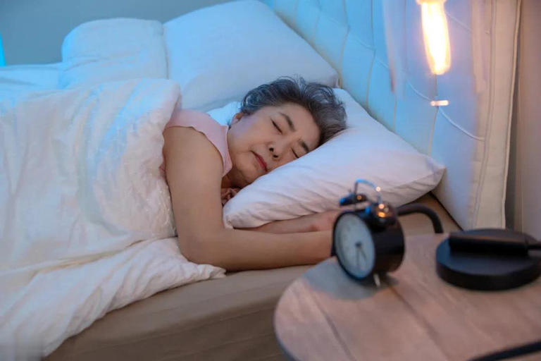 调查：睡前大量喝水，不出几个月身体或有4个变化