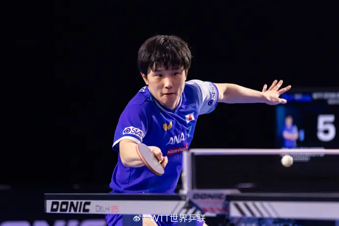 4-2夺冠，完爆日本张本智和，邱党夺得WTT球星挑战赛伦敦站男单冠军
