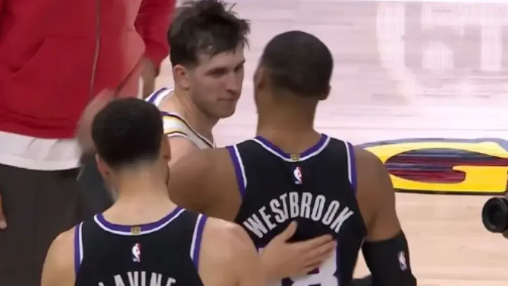 狂轰51分！詹姆斯和东契奇不在就爆发，湖人前锋太猛了