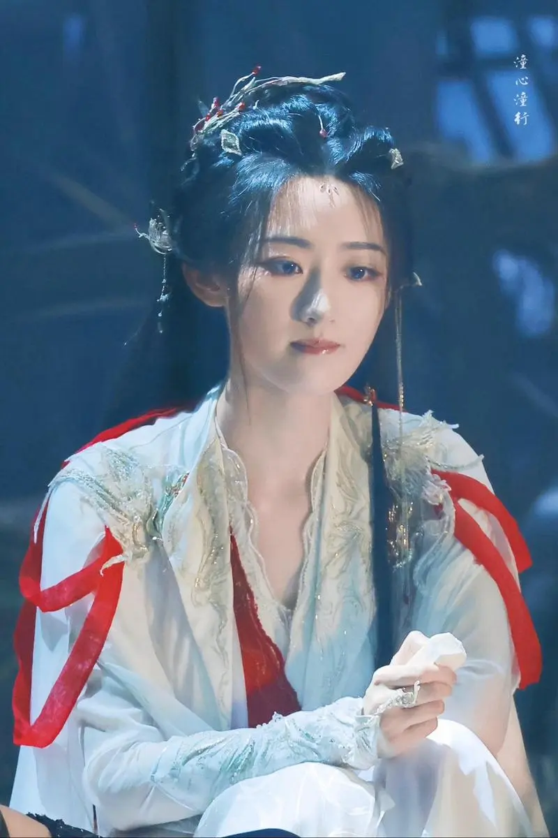 女演员长相有多重要？看《暗河传》35岁彭小苒和26岁杨雨潼就知道