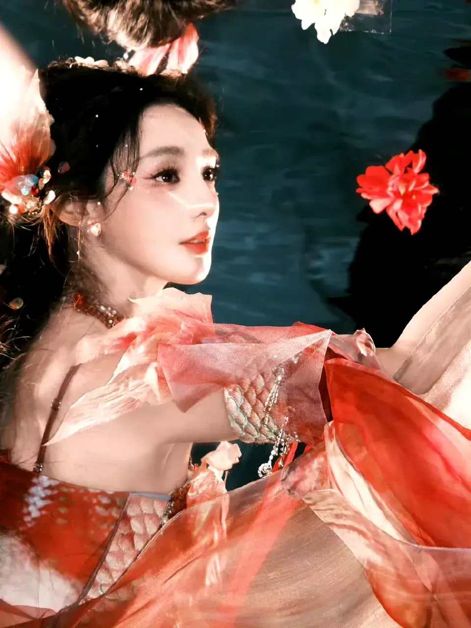 女演员长相有多重要？看《暗河传》35岁彭小苒和26岁杨雨潼就知道