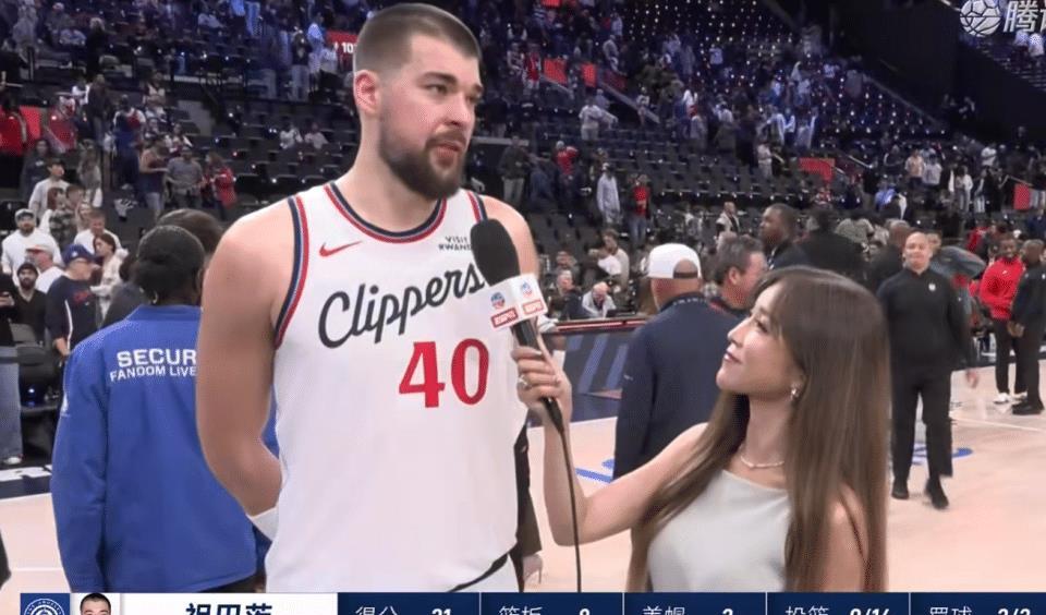 祖巴茨表扬杨瀚森很有天赋，14中9虐开拓者内线，他却夸奖了小杨