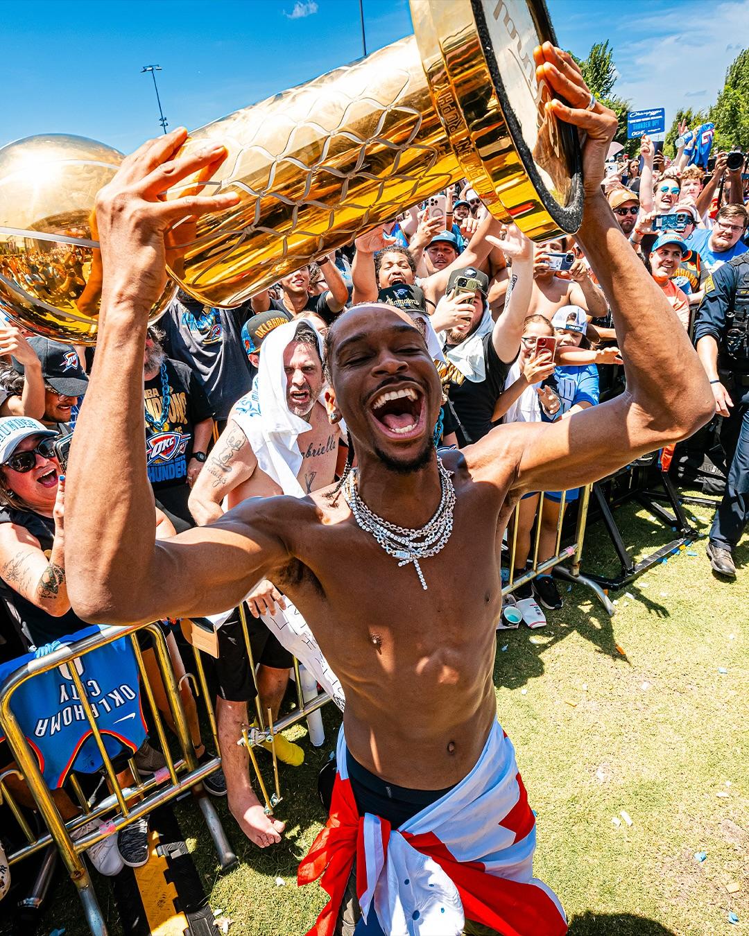 没有捷径和作弊码！Slam官方分享亚历山大各时期的照片