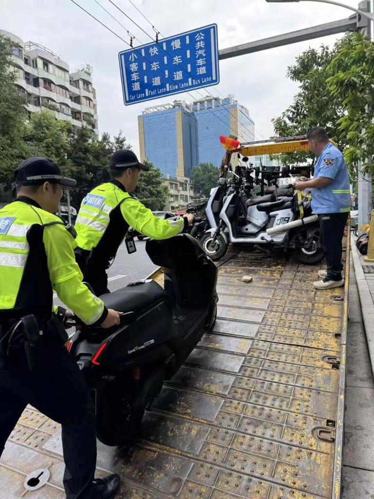 广州全市严查电动自行车！