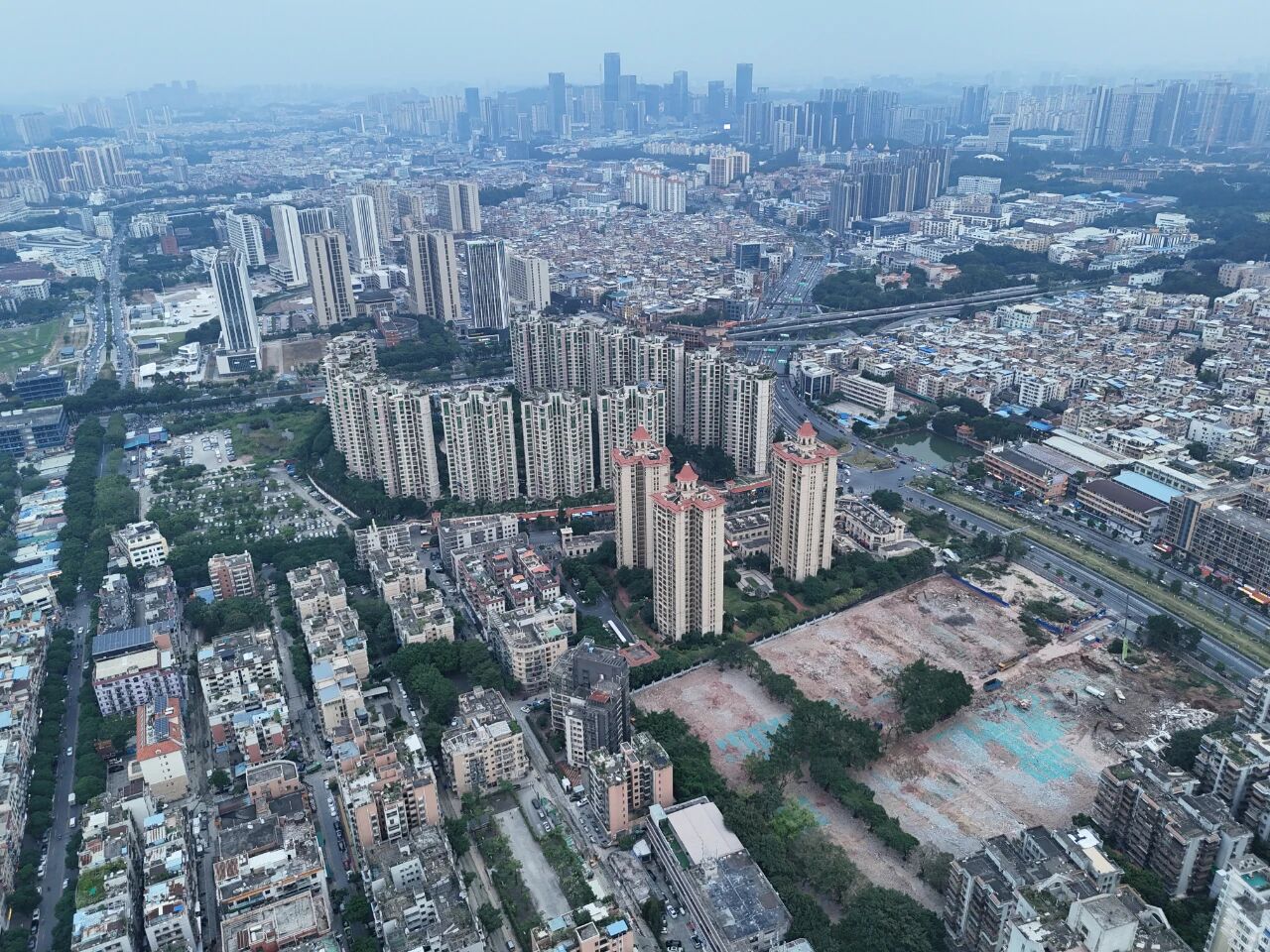 越秀11.94亿拿下广州番禺大石鸿图地块 楼面价15423元/平方米
