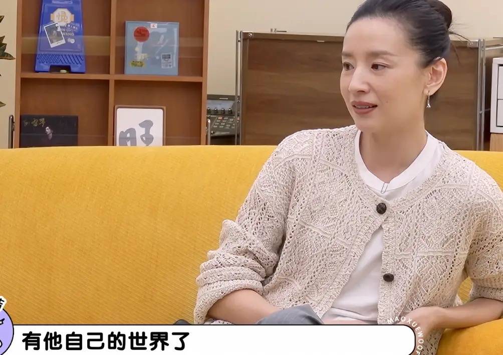 45岁董洁首谈儿子：总吃外卖，拒绝拍戏邀请，接受17岁儿子谈恋爱