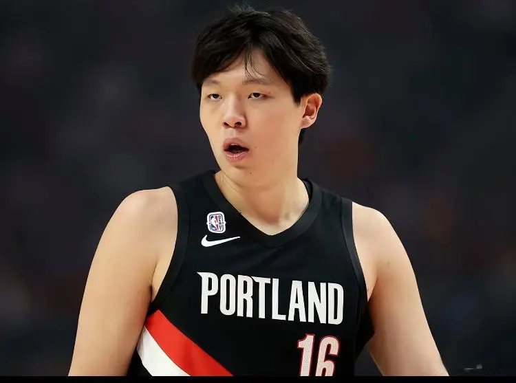 斯普利特：希望球迷不要给杨翰森太多期望，杨翰森只有身高