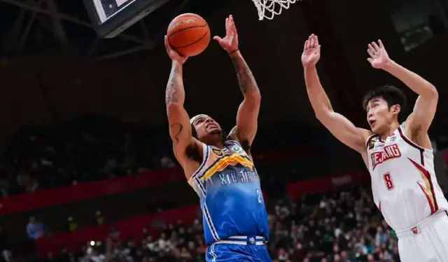 CBA最新消息！上海外援全部确定，山西签约布朗，爱德华兹抵达