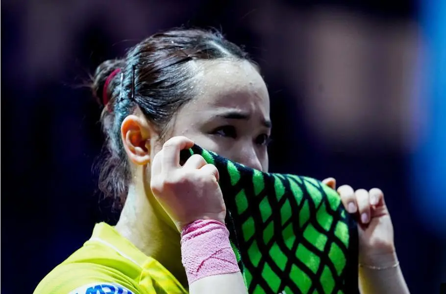 一觉醒来，2大冷门3个意外！日本伊藤美诚2-3被逆转，陈幸同0-3完败