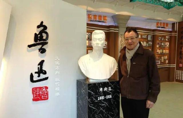 鲁迅长孙周令飞悼念表哥许绍雄：亲切笑语仍在耳畔，手足情谊始终珍藏