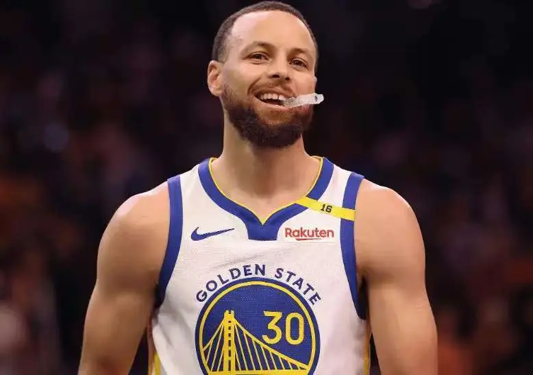 库里轰19+8带队大胜快船！哈登砍20+4尽力，泰伦卢把豪阵用成单核