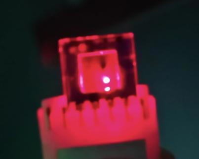 从剑桥到海宁，他让中国激光“首次”照亮世界