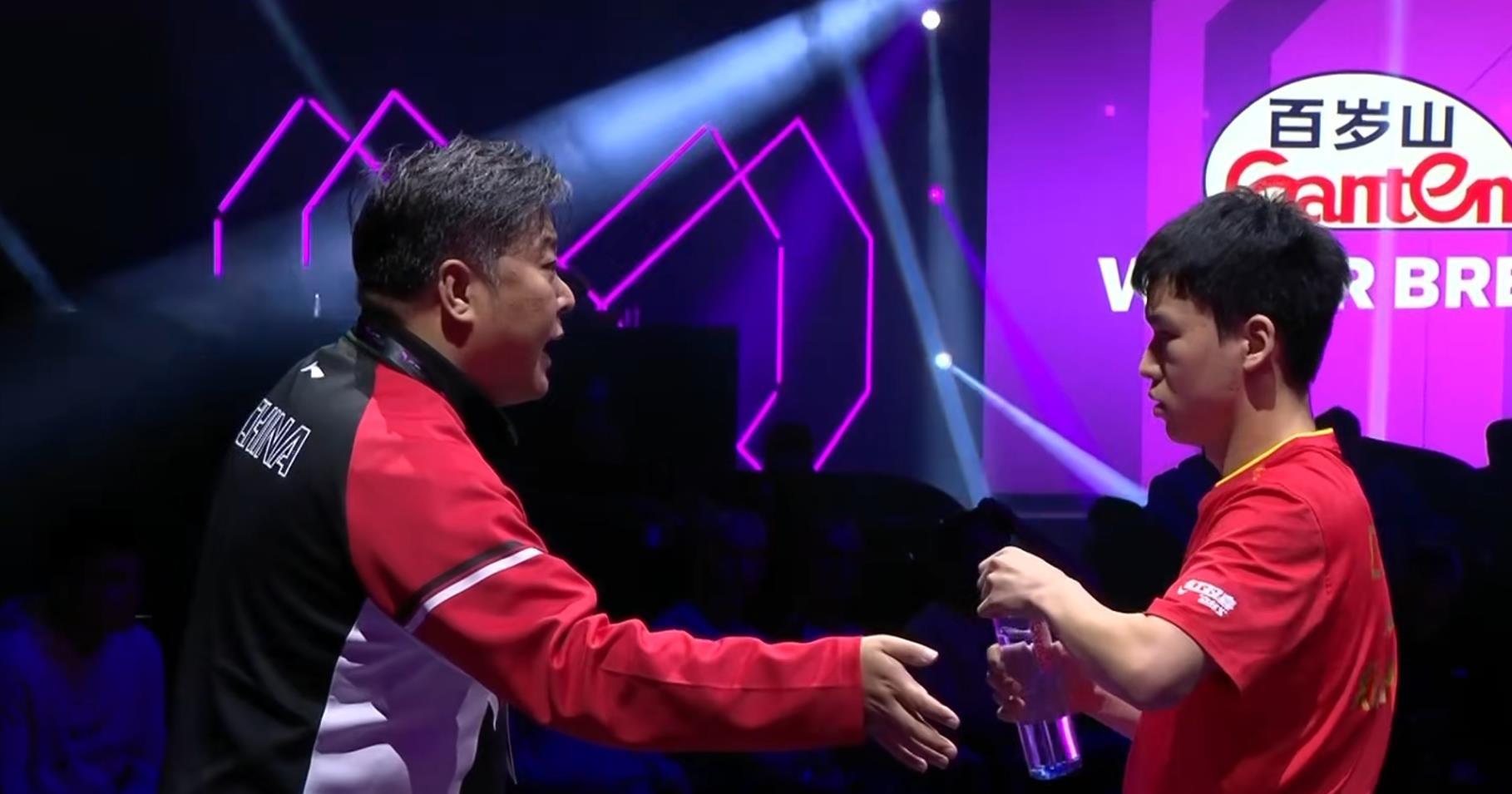 糟糕！国乒男单全军覆没！蒙彼利埃站：向鹏被弗朗西斯卡3-2淘汰