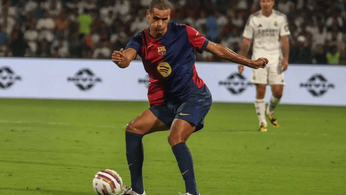 里瓦尔多：维尼修斯不该被换下，阿隆索可能是想展示权威