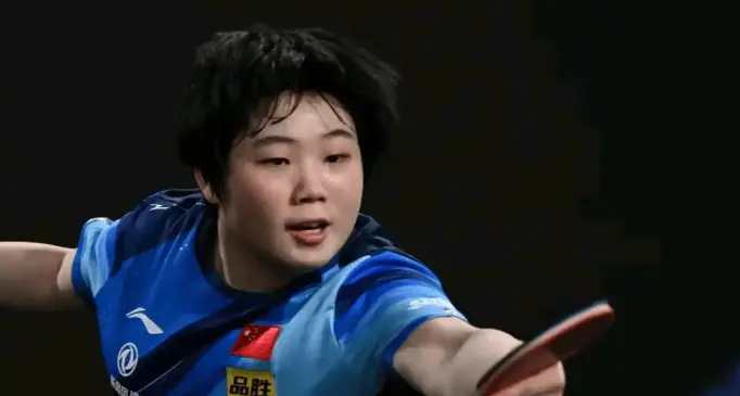 蒯曼2比3遭淘汰，中国女单双种子首轮出局，冠军形势突变