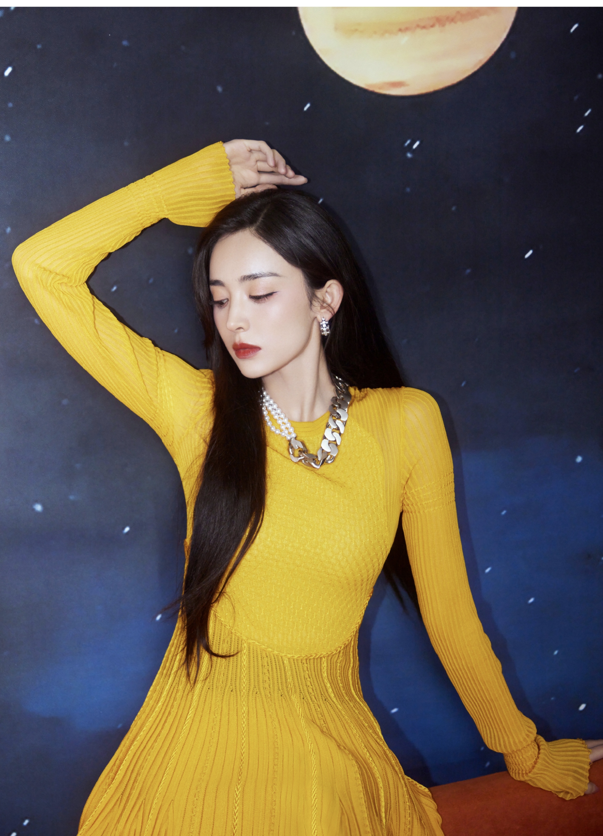 娜扎：于风格张力间绽放时尚星芒