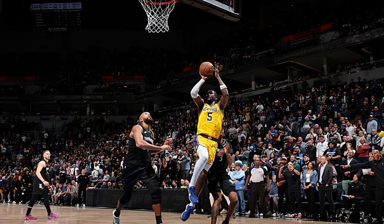 又一次打出两双数据，湖人内线新援的合同绝对算得上是超值合同？