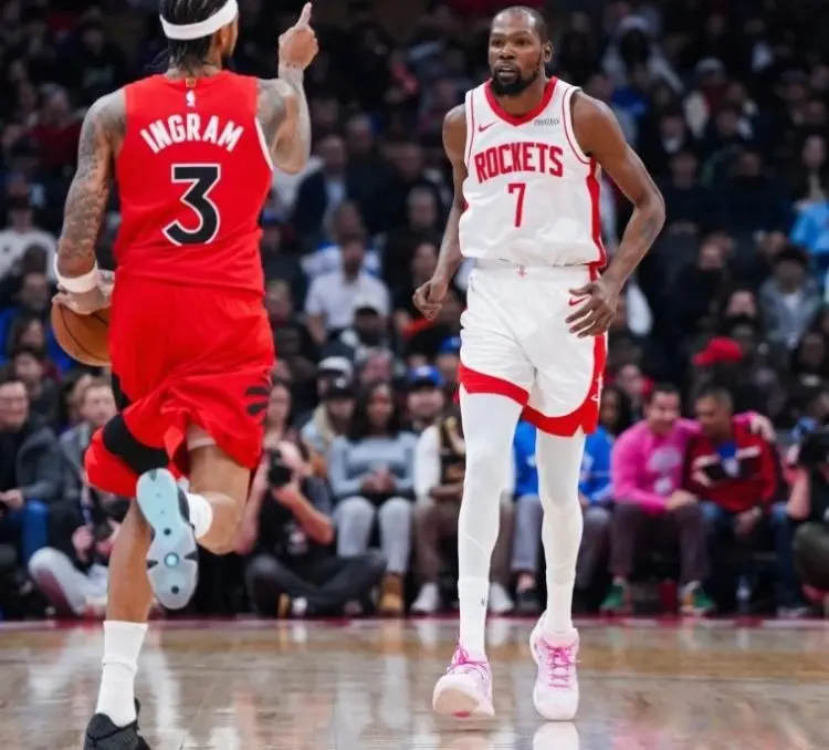 仅用36分钟，火箭高塔狂摘20篮板+13个前场篮板！饼皇已可有可无