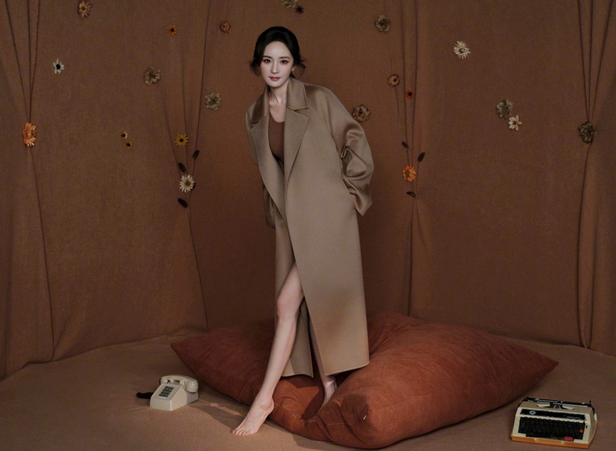 杨幂的秋冬不臃肿穿搭