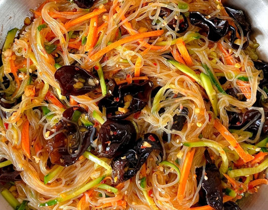 买路边摊的凉拌菜时，这5种菜尽量少买，摊主自己都不吃，别大意