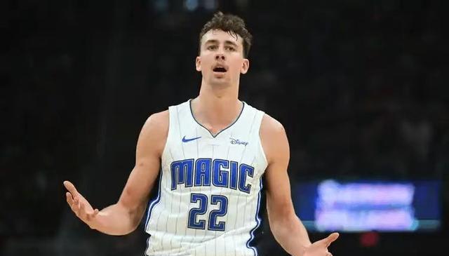 小里场均34+10领衔！新赛季有望首进全明星的8位球员：新秀也上榜