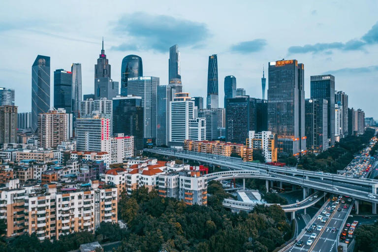 拿下“世界级”，广州要重返全国第一？