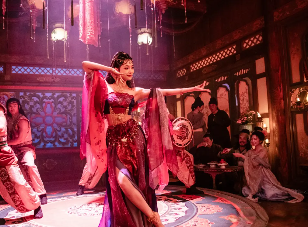 开播2小时，热度破6500，飙升榜第一，终于有值得熬夜追的悬疑剧