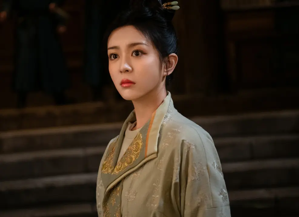 开播2小时，热度破6500，飙升榜第一，终于有值得熬夜追的悬疑剧