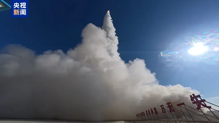 中国航天一日双响！力箭一号与长十一火箭一陆一海同日成功飞天 一日之内，两箭升空！中国商业航天2026迎来“月月发射”新时代