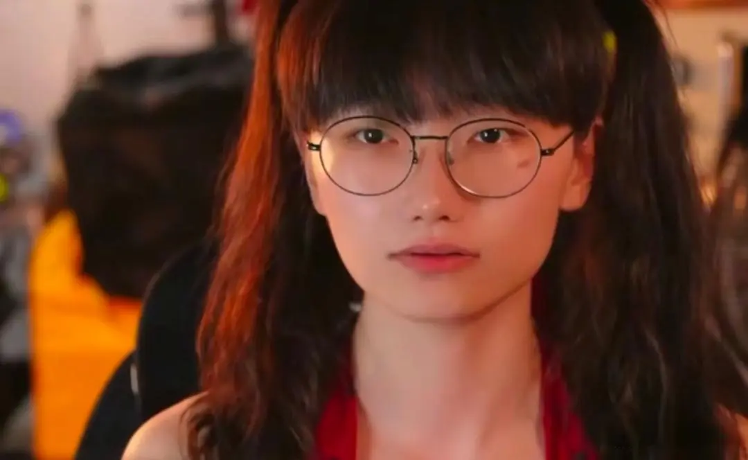 女版Faker因暗讽LPL直播被秒封！网友辣评：说的真话而已