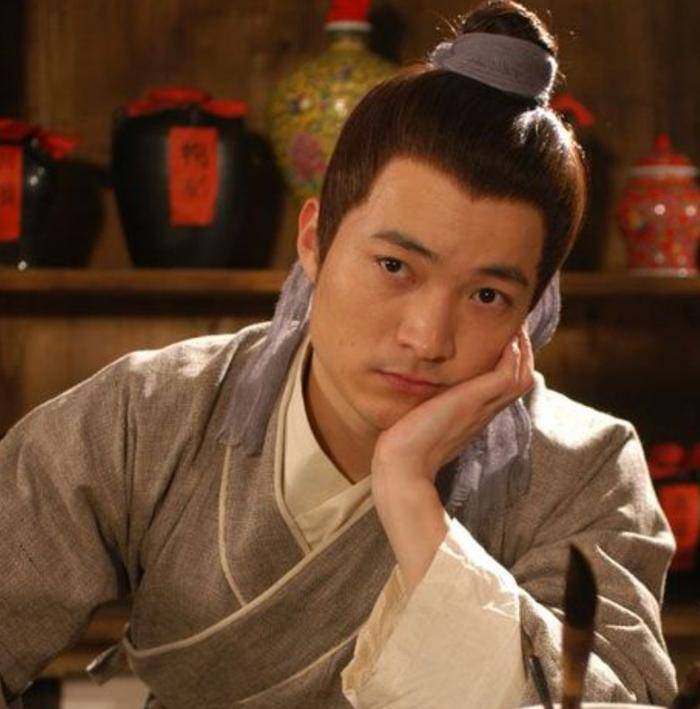 曝喻恩泰离婚细节：搬走 300 箱茅台，律师：若属婚前个人财产则合法