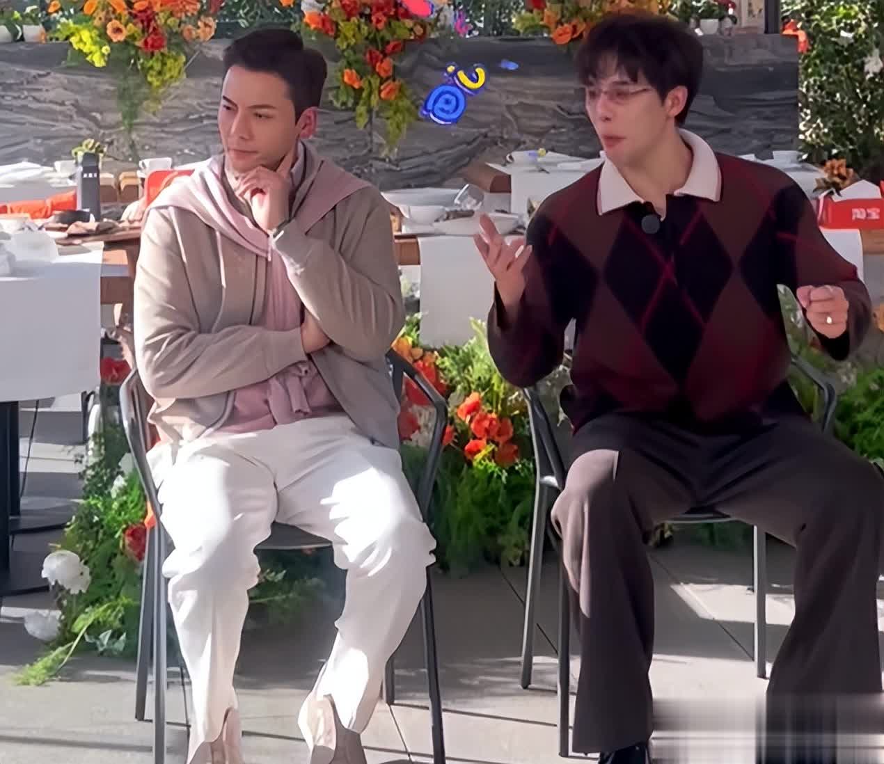 陈伟霆综艺被王安宇带偏粤语，舞台唱跳帅出圈承包笑点尖叫