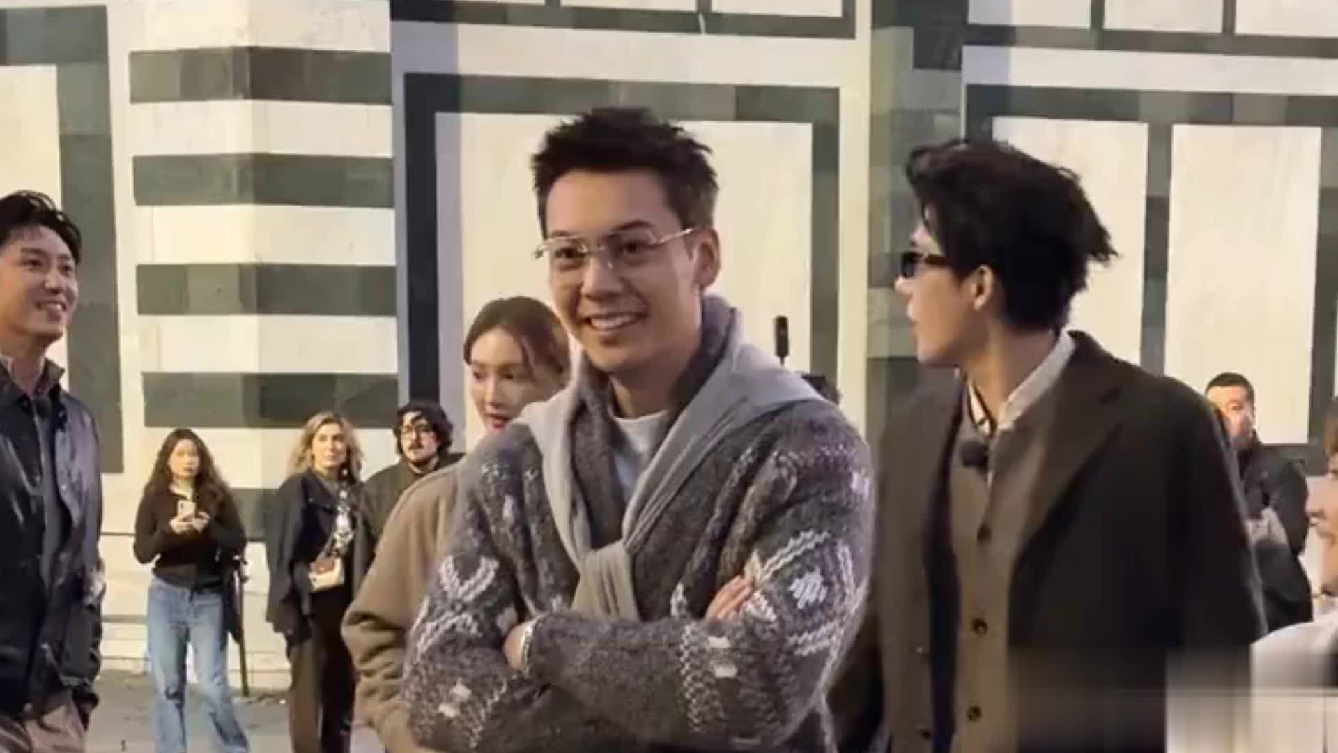 陈伟霆综艺被王安宇带偏粤语，舞台唱跳帅出圈承包笑点尖叫