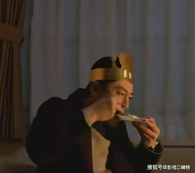 霍建华突破形象演痔疮犯病，《他为什么依然单身》却仅有两个广告