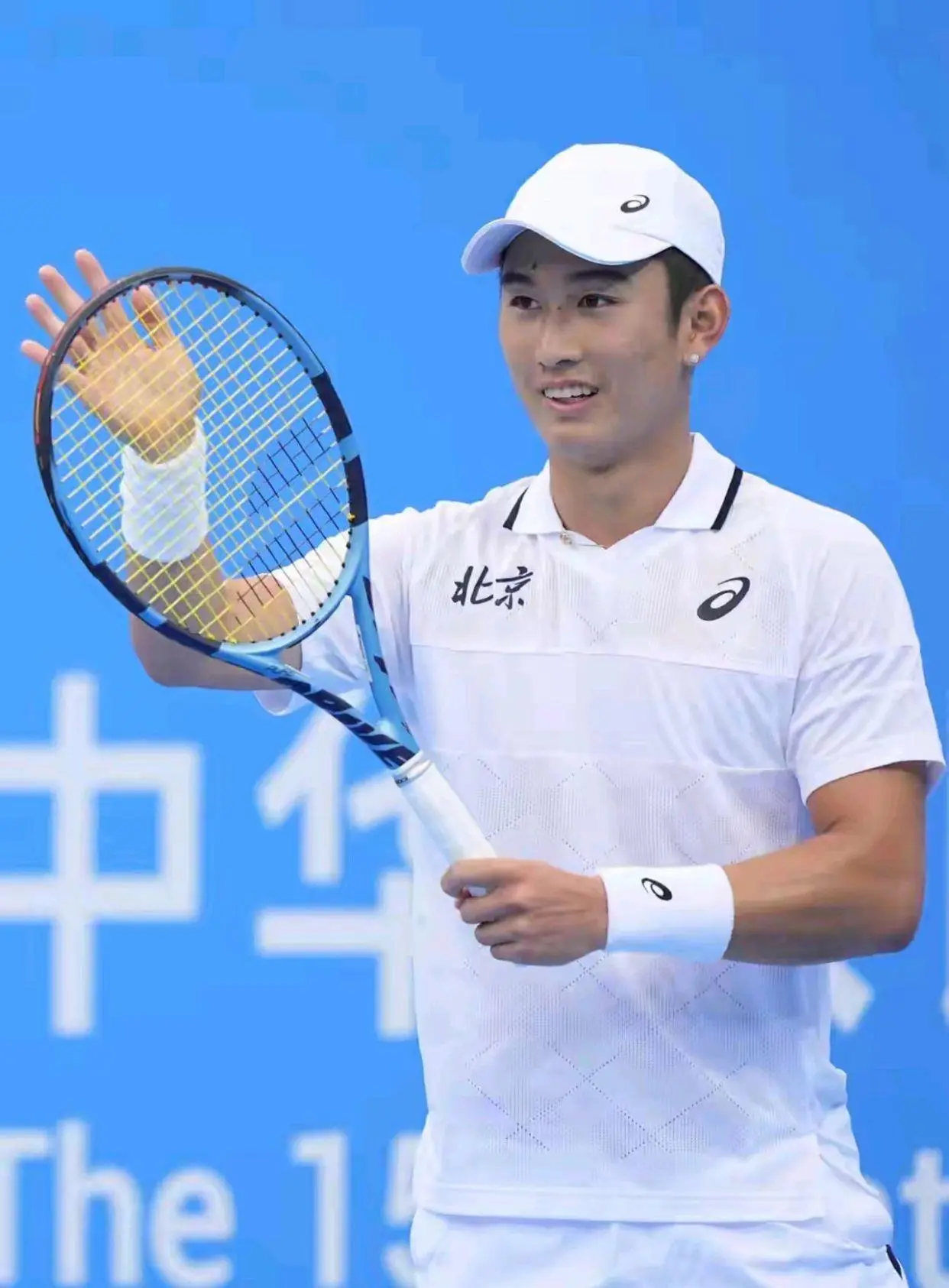 全运会周意2-1逆转张之臻 半决赛将对阵商竣程