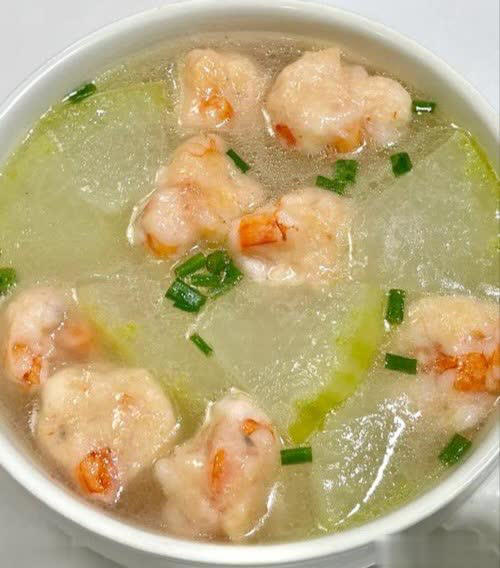 钾是香蕉21倍！中老年人秋季多吃这8道高钾菜，腿脚更有劲