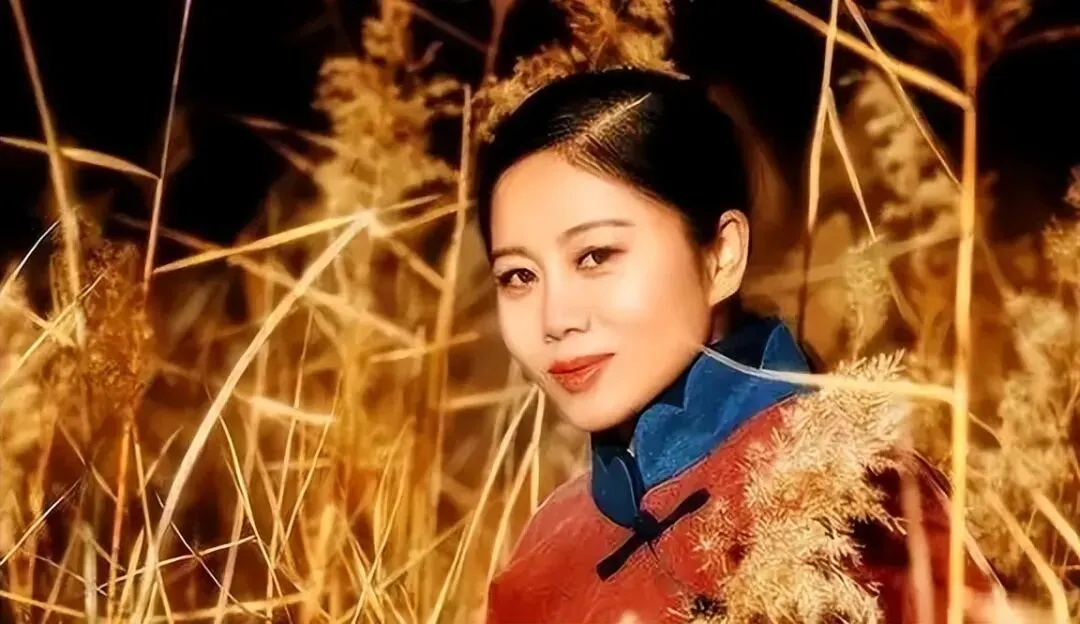 倾家荡产120万上星光大道，惨被淘汰后，负债40万的她如今怎样了